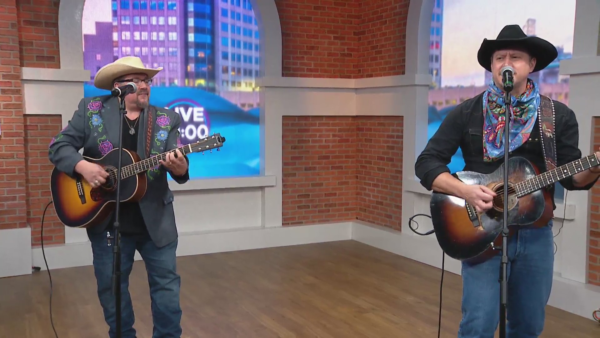 Honkytonk crooners Scott Southworth and Daryl Wayne Dasher stop by Live at 9 before their Hernando Hideaway performances