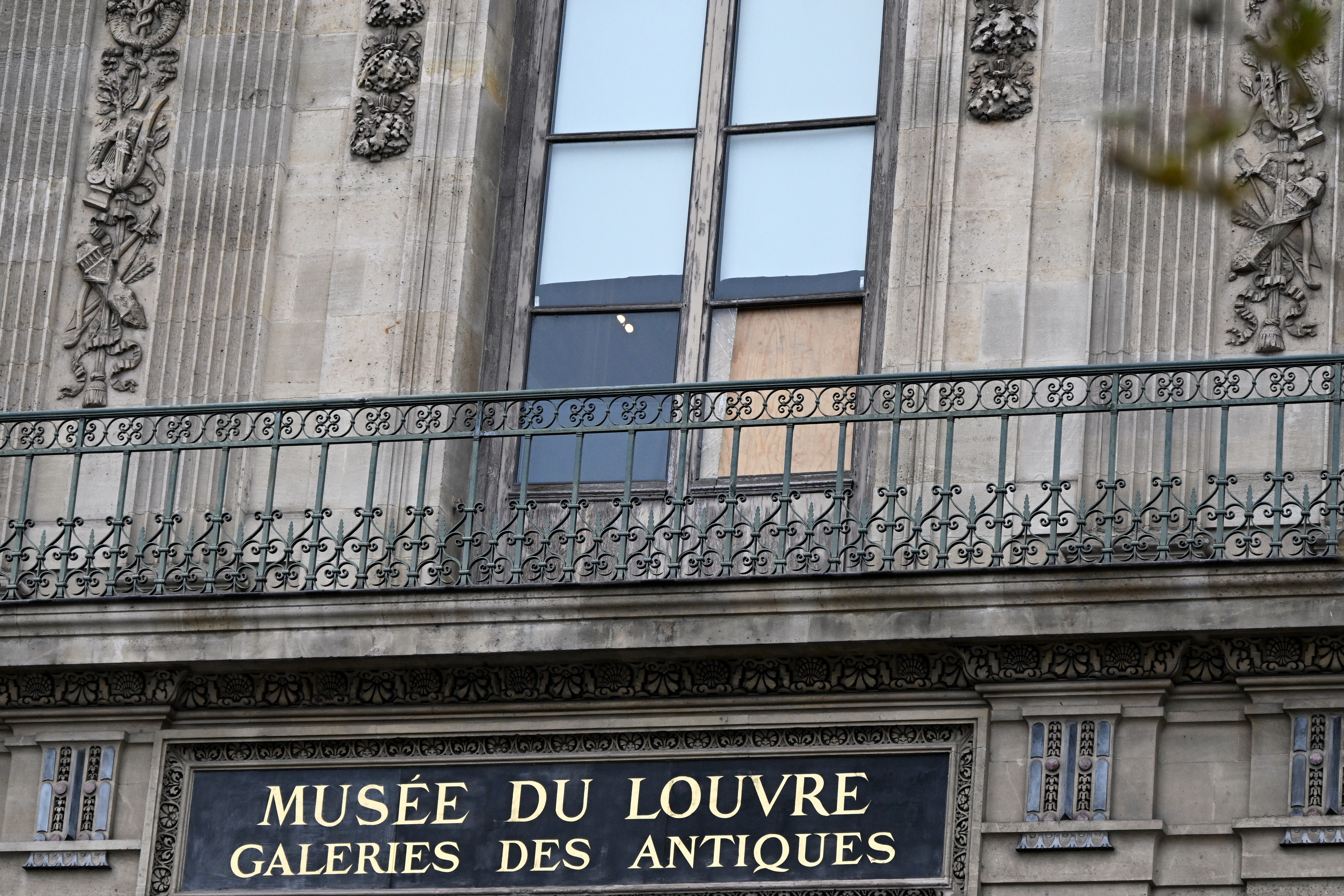 The window of Louvre museum where thieves arrive for the robbery, Monday, Oct. 20, 2025 in Paris. The museum remains closed for the day after Sunday's jewels robbery, (AP Photo/Emma Da Silva)
