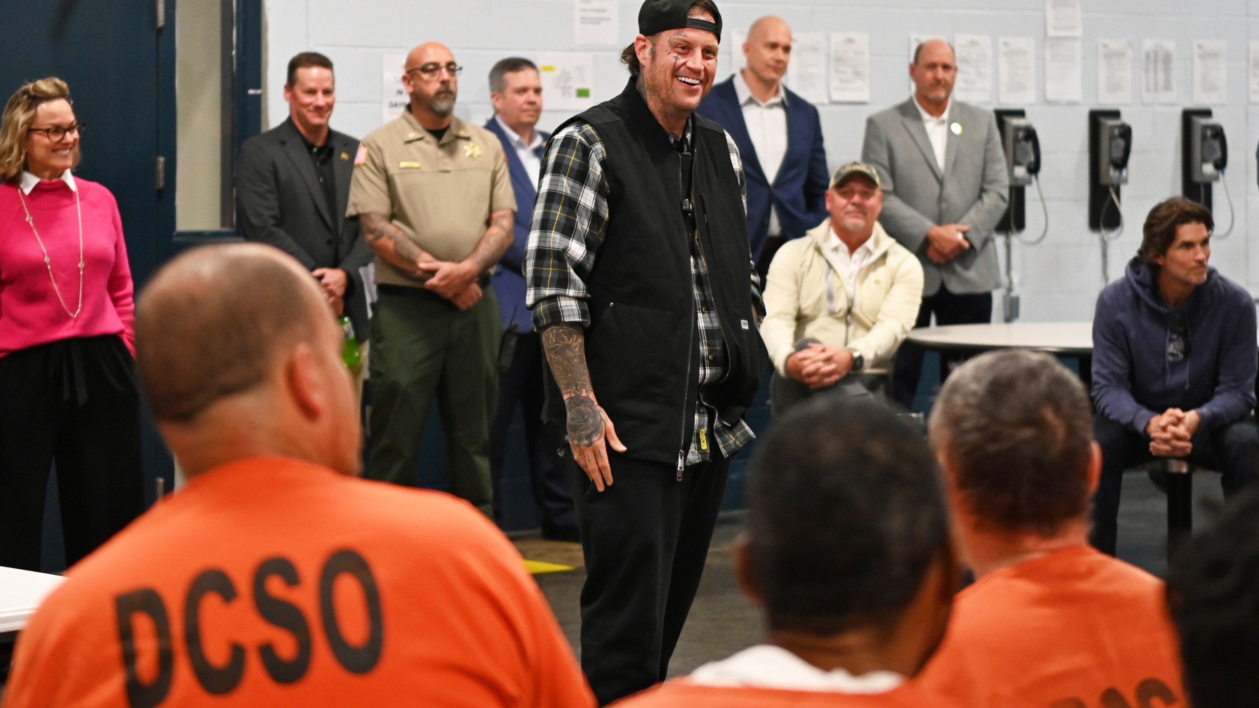This photo provided by the Nashville-Davidson County Sheriff's Office shows country music star Jelly Roll, whose legal name is Jason DeFord, speaking to inmates at the Davidson County Sheriff’s Office Annex in Nashville, Tenn., Nov. 25, 2025. (Reginald Scott/Nashville-Davidson County Sheriff's Office via AP)
